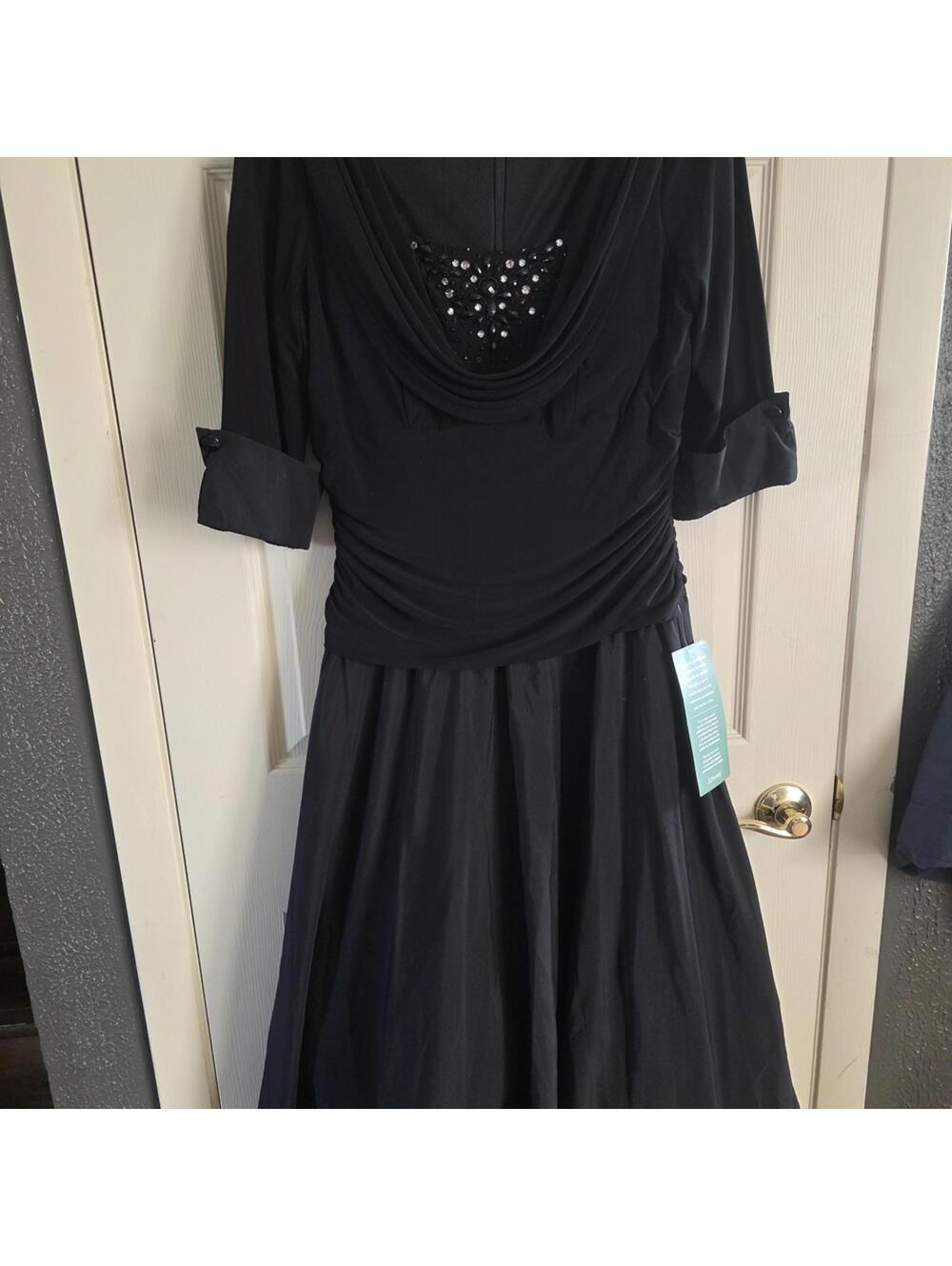 Elegant Black Dress with Beaded Detail Size 10